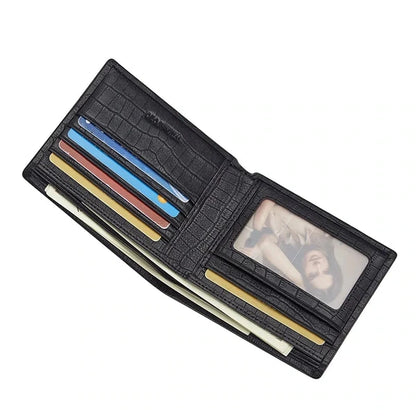 carteira masculina preta aberta com porta cartoes e visor interno