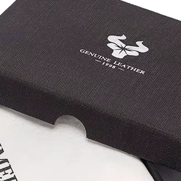 detalhe da caixa premium HumerPaul para carteira café
