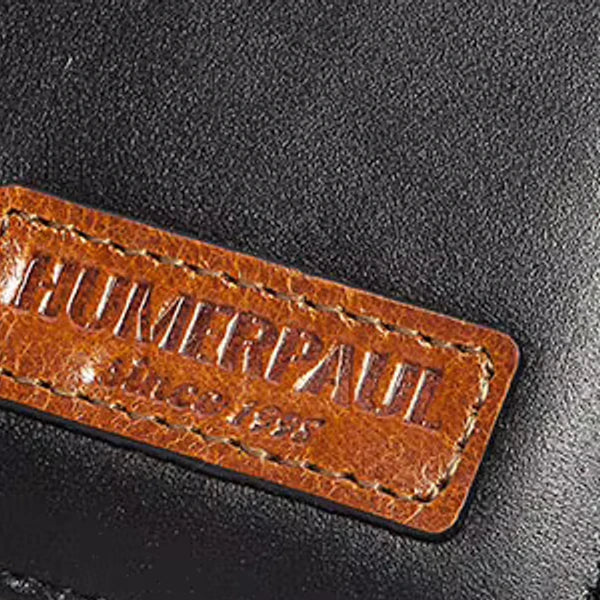detalhe do logo em carteira masculina HumerPaul preta