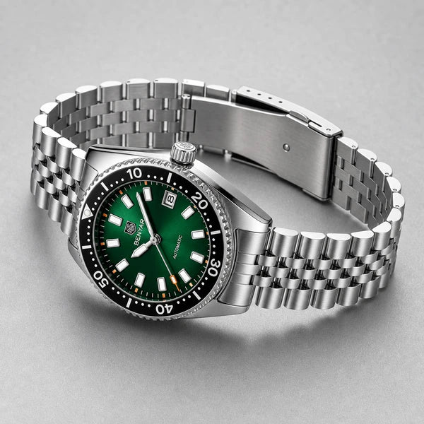 relógio masculino prata Benyar verde com pulseira aberta