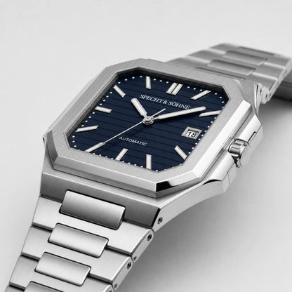 Relogio Masculino Azul Escuro Specht & Sohne Cubico Automatico em vista lateral com detalhe da caixa