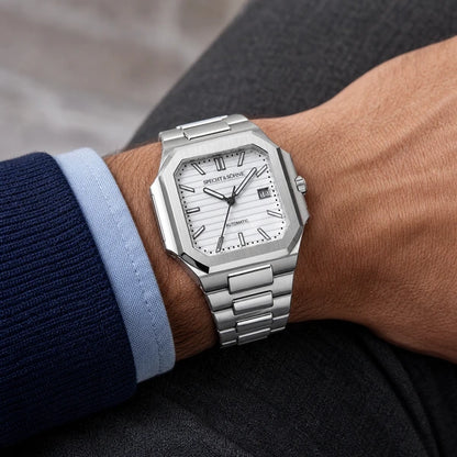 Relogio Masculino Branco Specht & Sohne Cubico Automatico no pulso em uso masculino
