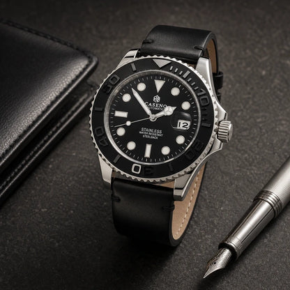 Relógio Masculino Caseno Yacht 8236G Prata em composição lifestyle luxuosa