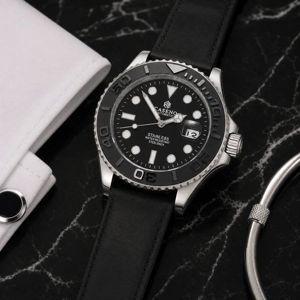 Relógio Masculino Caseno Yacht 8236G Prata em composição editorial premium