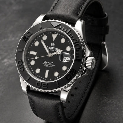 Relógio Masculino Caseno Yacht 8236G Prata com detalhe da pulseira de couro preta