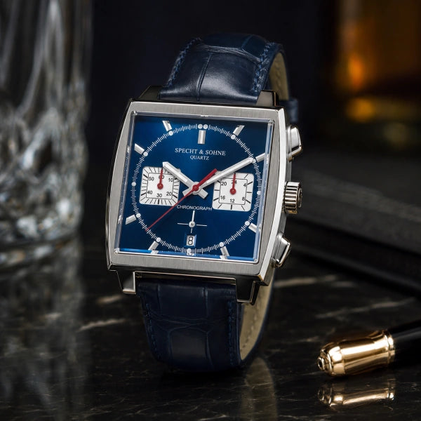 Detalhe do cronografo Couro Azur com pulseira couro azul